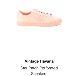 New in box! Vintage Havana Women’s size 8 New In Box Color Blush / Light Pink